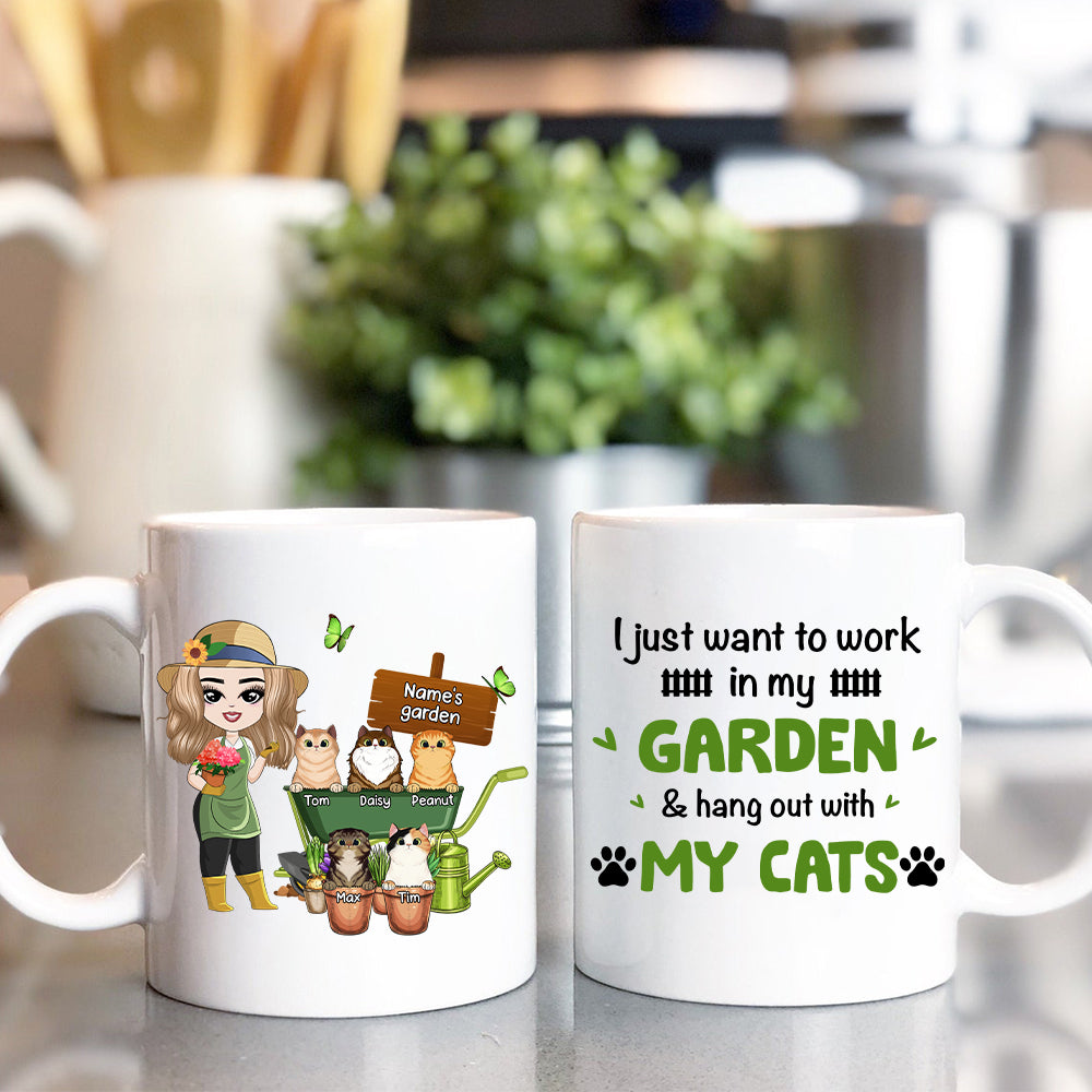 89Customized I just want to work in my garden and hang out with my cats Mug