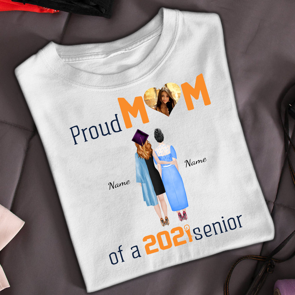89Customized Proud mom of a 2021 senior graduation personalized shirt